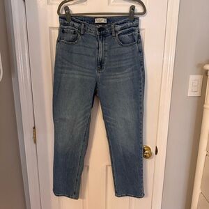 Abercrombie & Fitch Curve Love Ankle Straight Ultra High Rise Jeans